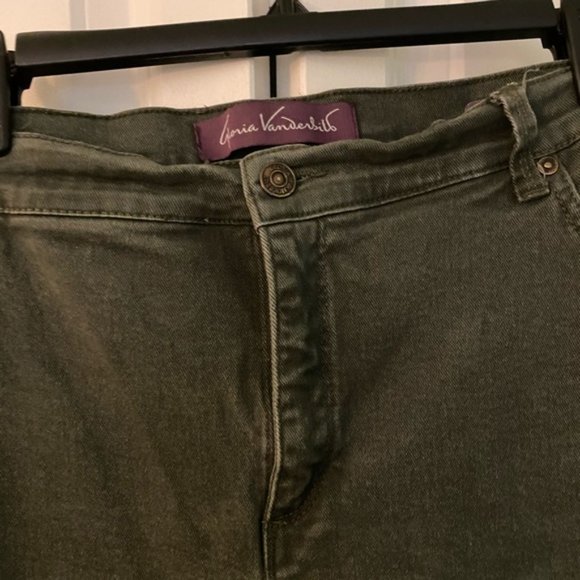 Gloria Vanderbilt Capri/Pants Khaki - Picture 4 of 8